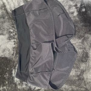 lululemon 2.5” shorts